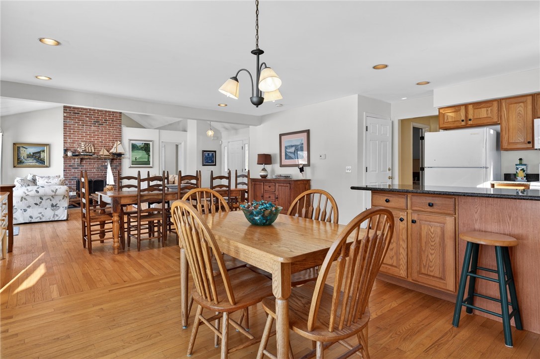 19 Wicklow Road Westerly, RI 02891 - Photo 15 of 50