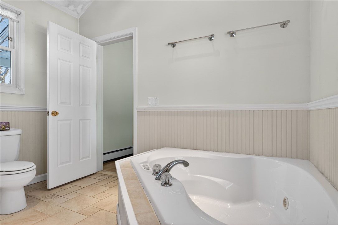 19 Wicklow Road Westerly, RI 02891 - Photo 37 of 50