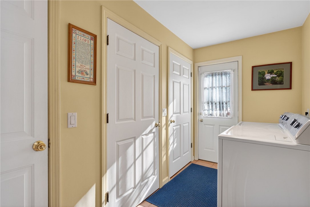 19 Wicklow Road Westerly, RI 02891 - Photo 44 of 50