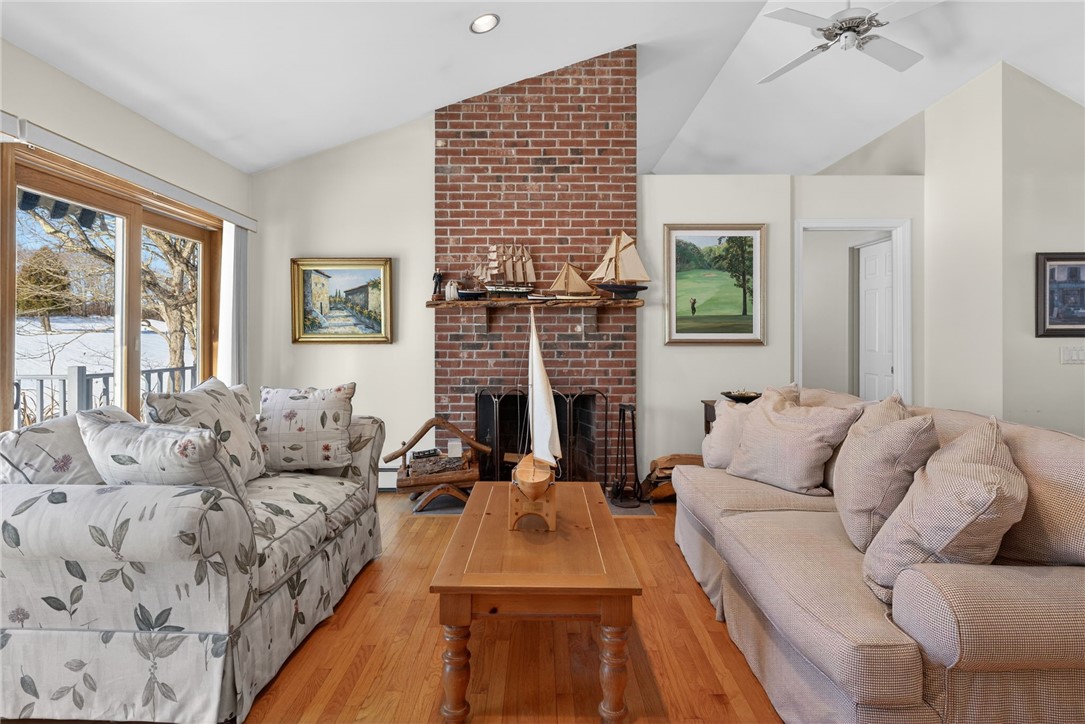 19 Wicklow Road Westerly, RI 02891 - Photo 8 of 50