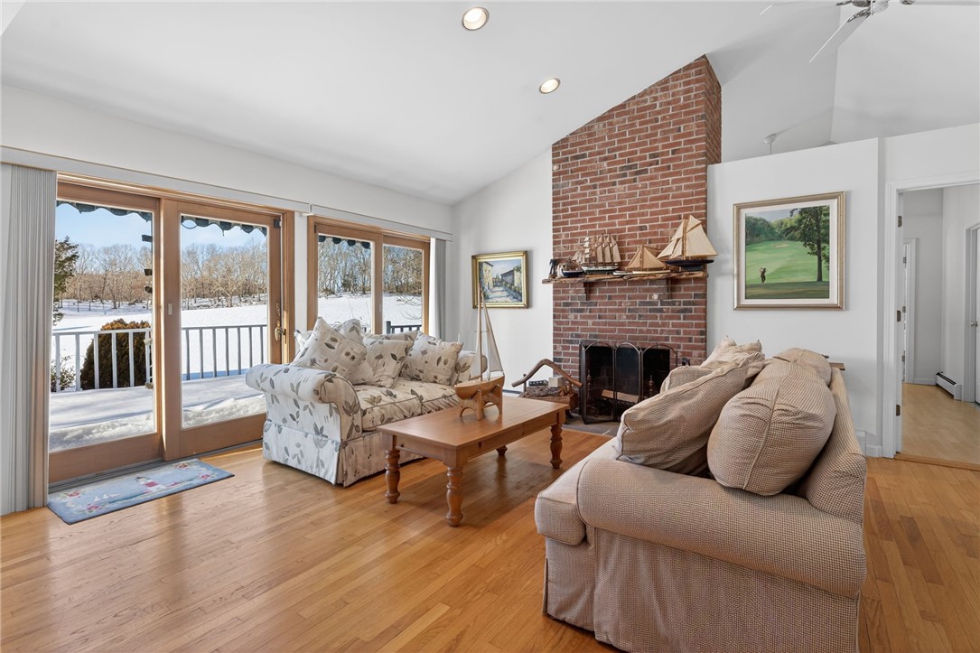 19 Wicklow Road Westerly, RI 02891 - Photo 10 of 50