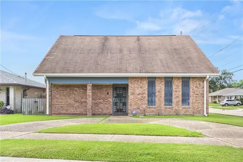 $444,500 | 3952 Augusta Street, Metairie, LA 70001