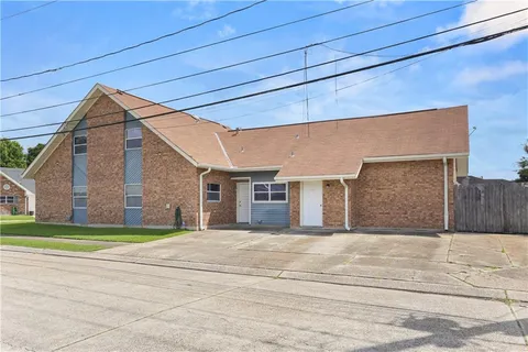$444,500 | 3952 Augusta Street, Metairie, LA 70001