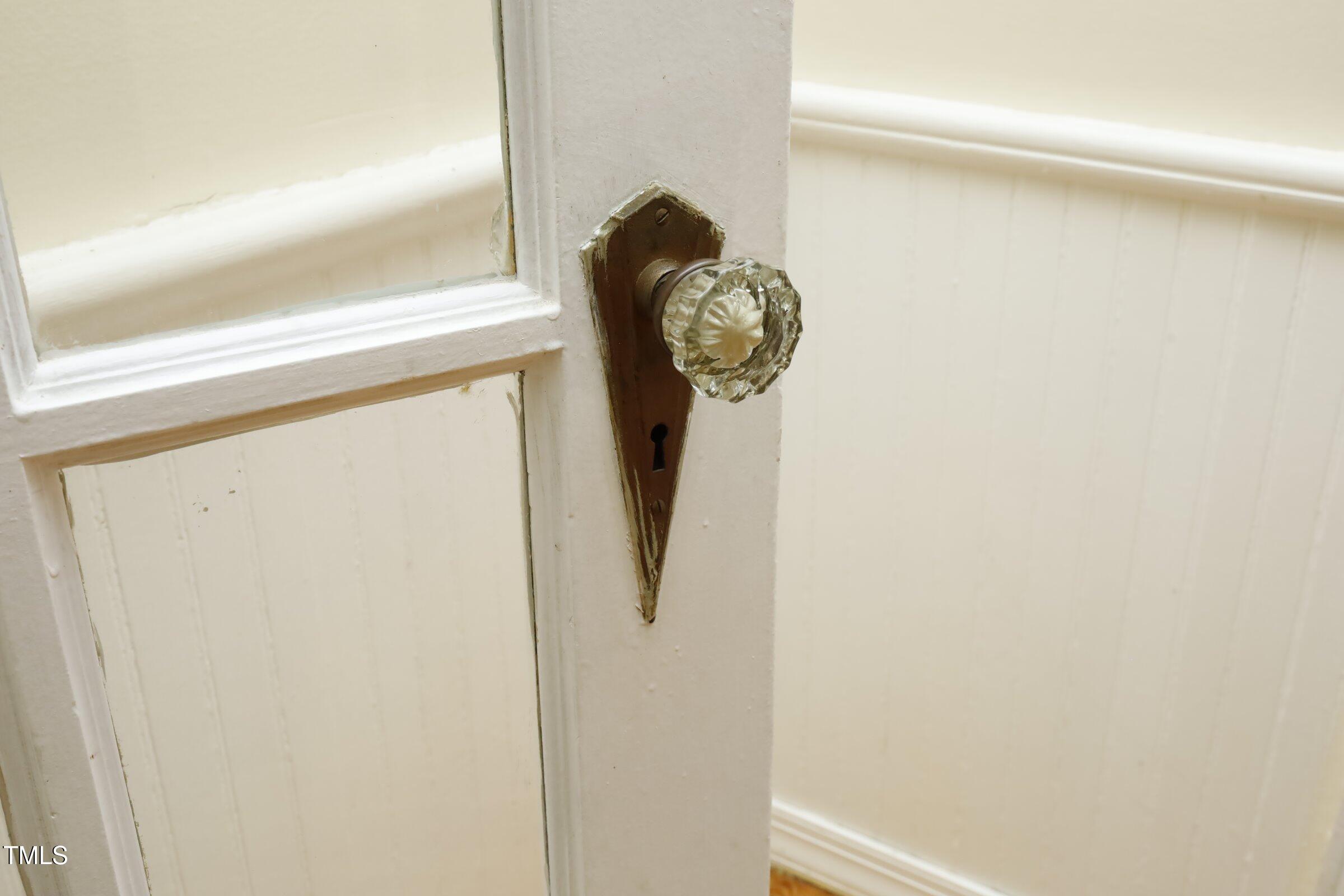7129 Dexter Road Oxford, NC 27565 - Photo 28 of 85 24DoorDetail
