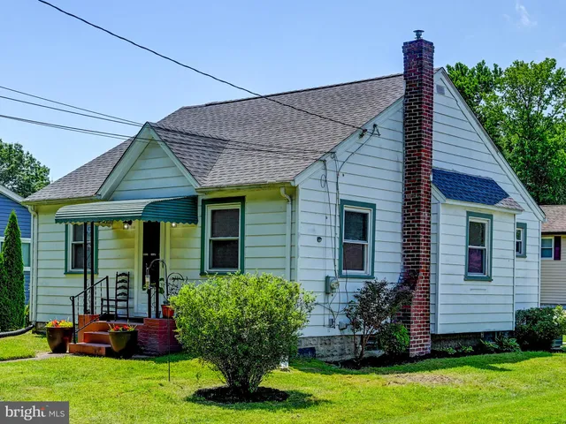 $1,850 | 7611 Sparrows Point Boulevard, Sparrows Point, MD 21219