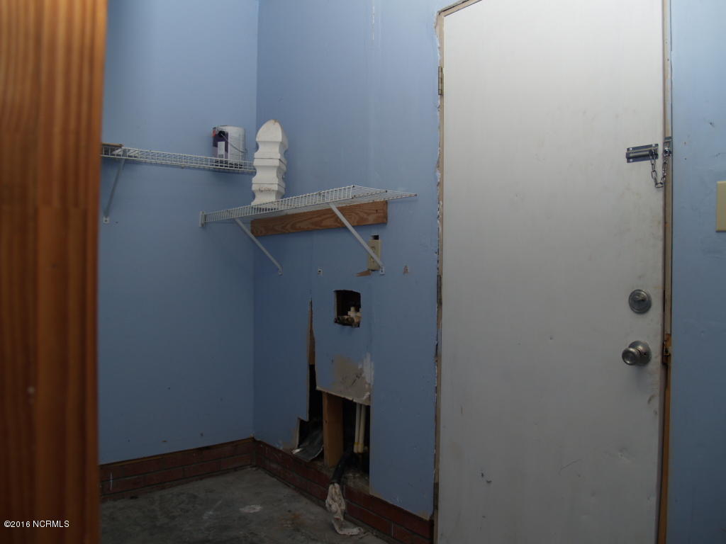 3208 Hemlock Road Castle Hayne, NC 28429 - Photo 20 of 29 Mud room