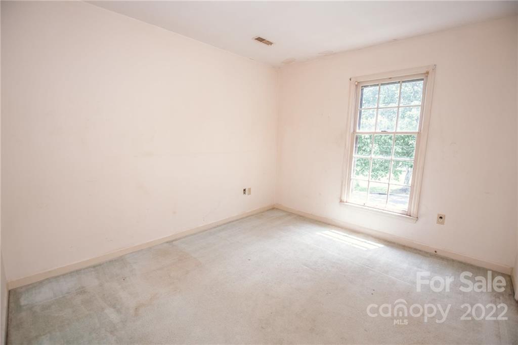 11808 Painted Tree Road, Unit 41 Charlotte, NC 28226 - Photo 15 of 31 Gallery Image 15