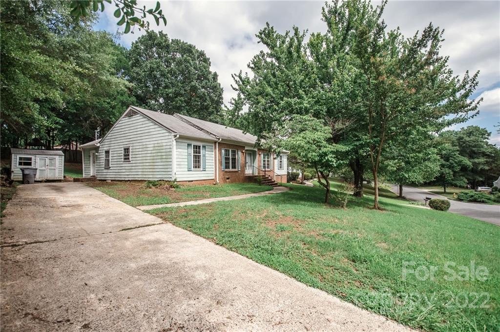 11808 Painted Tree Road, Unit 41 Charlotte, NC 28226 - Photo 4 of 31 Gallery Image 4