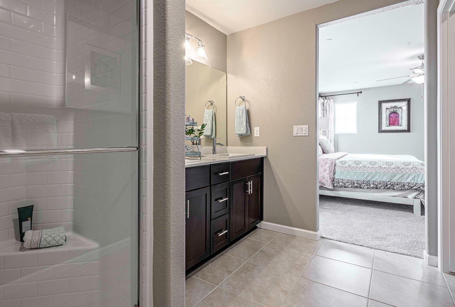 700 East Muir Avenue, Unit 3026 Reedley, CA 93654 - Photo 17 of 28 Gallery Image 17