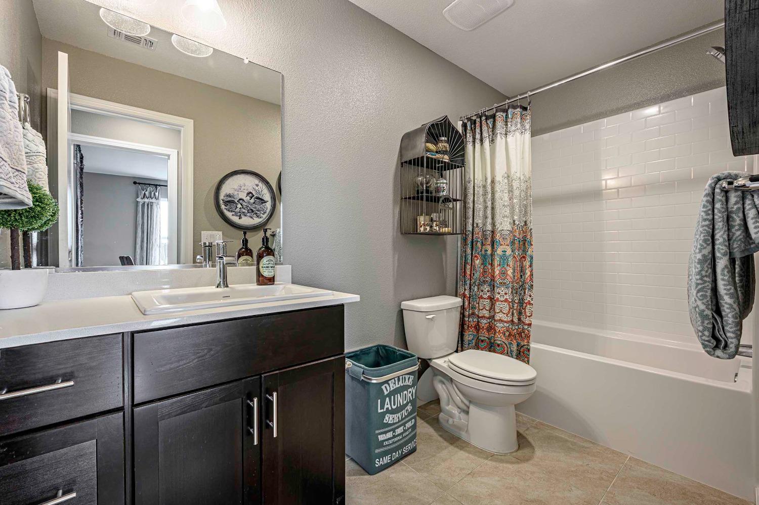 700 East Muir Avenue, Unit 3026 Reedley, CA 93654 - Photo 26 of 28 Gallery Image 26