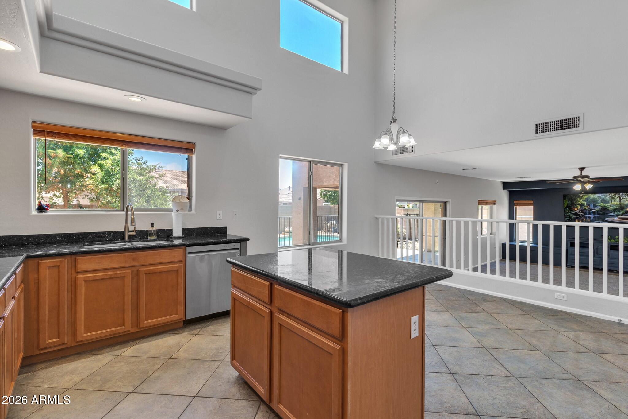 43297 Roth Road Maricopa, AZ 85138 - Photo 11 of 62 43297 W Roth Rd (16)