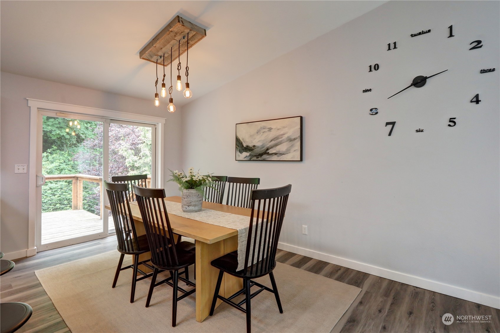 7325 Dumar Way Southwest Seattle, WA 98106 - Photo 7 of 26 Gallery Image 7