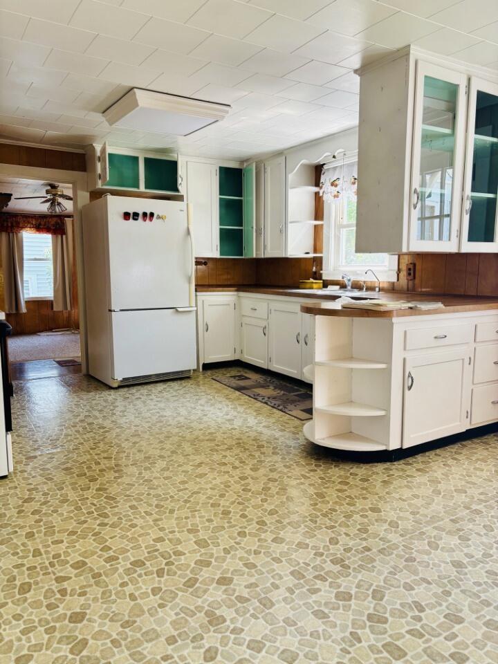 1631 Lakewood Road Madison, ME 04950 - Photo 18 of 49 8. Kitchen VI