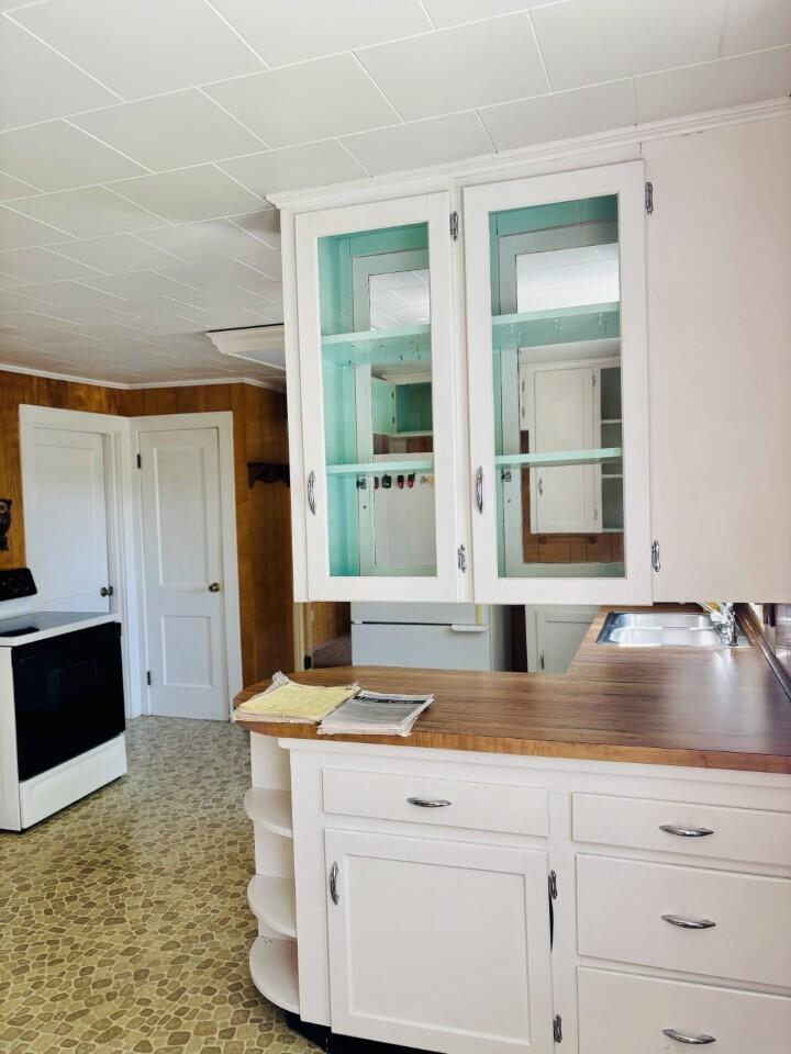 1631 Lakewood Road Madison, ME 04950 - Photo 19 of 49 9. Kitchen VII