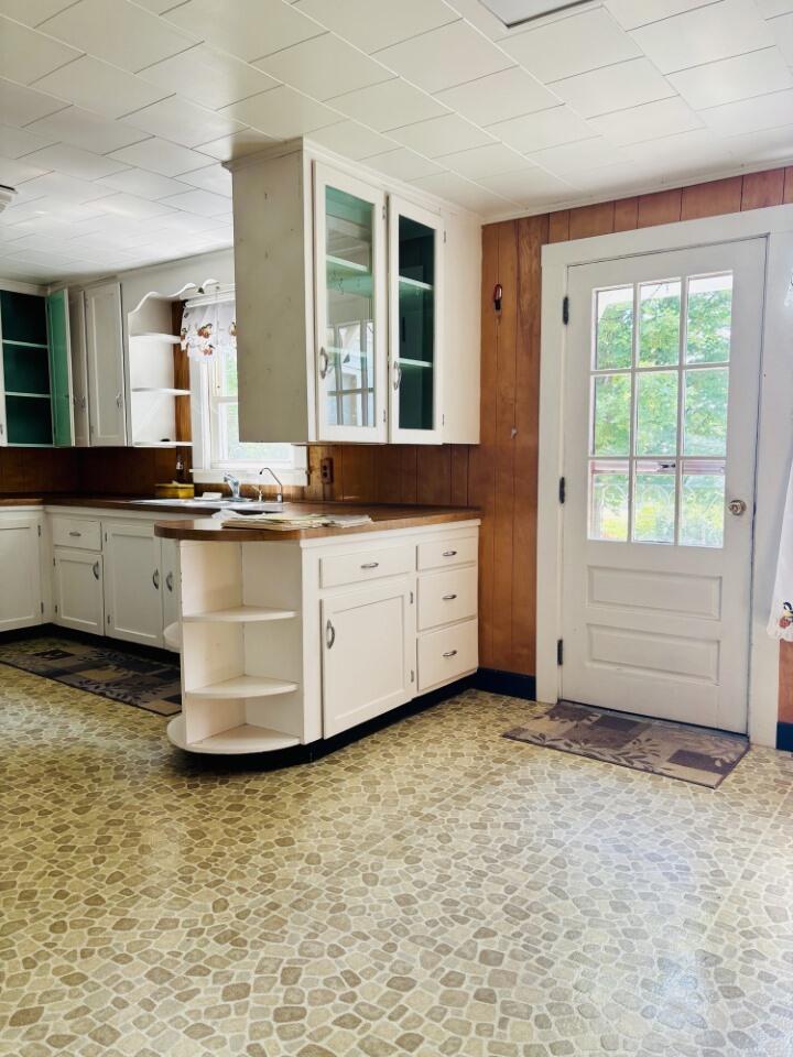 1631 Lakewood Road Madison, ME 04950 - Photo 20 of 49 10. Kitchen
