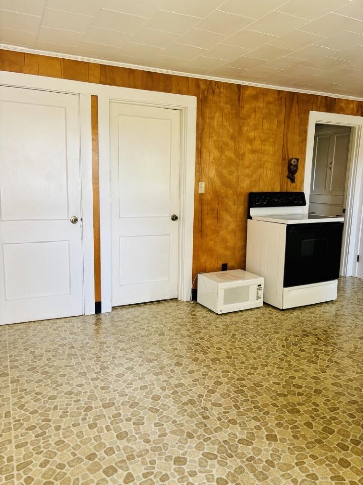 1631 Lakewood Road Madison, ME 04950 - Photo 23 of 49 13. Kitchen