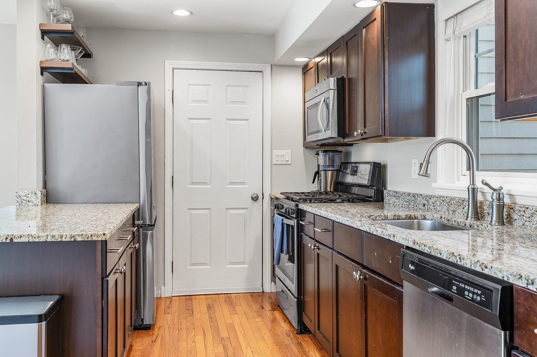 26 Pheasant Run Lane Stratham, NH 03885 - Photo 15 of 37