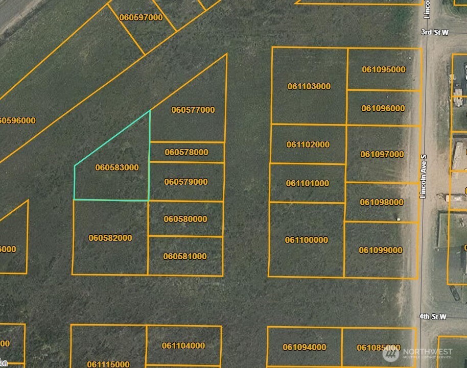 0 Parcel Avenue South Warden, WA 98857 - Photo 3 of 3 a view of a street with a building