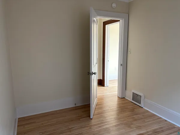 $140,000 | 3925 Grand Avenue, Duluth, MN 55807