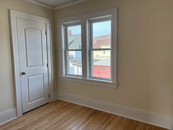 $140,000 | 3925 Grand Avenue, Duluth, MN 55807