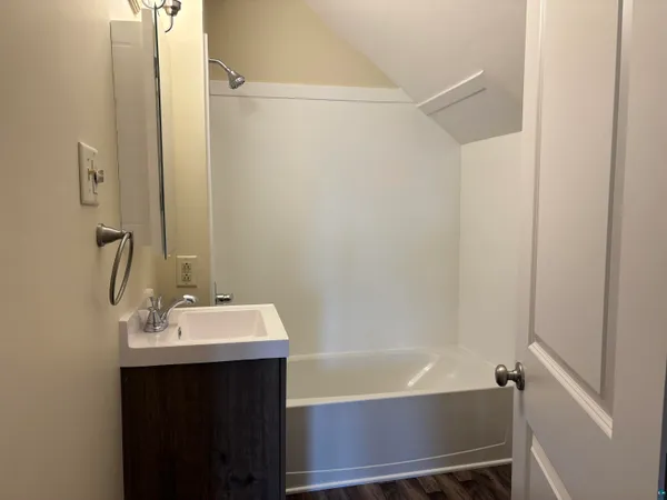 $140,000 | 3925 Grand Avenue, Duluth, MN 55807