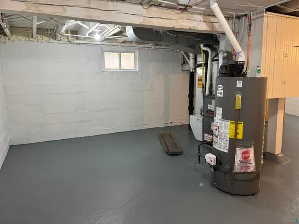 $140,000 | 3925 Grand Avenue, Duluth, MN 55807