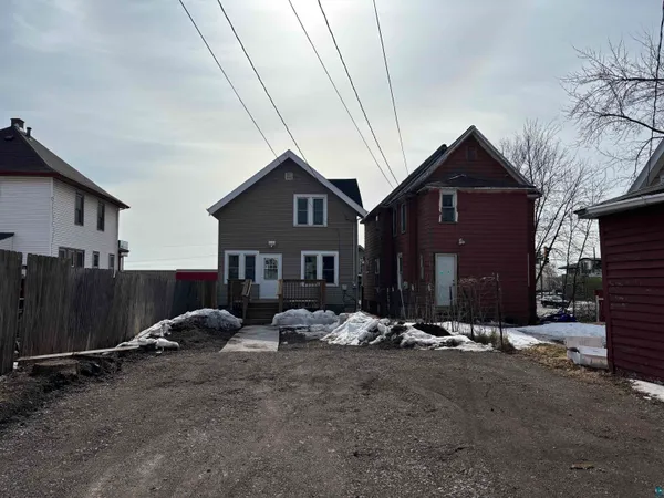 $140,000 | 3925 Grand Avenue, Duluth, MN 55807