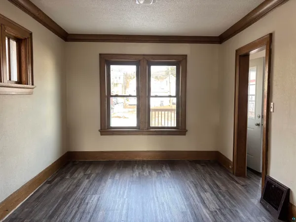 $140,000 | 3925 Grand Avenue, Duluth, MN 55807