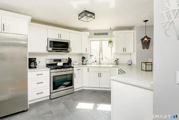 $549,900 | 5 Flat Rock Road, Plainfield, CT 06374