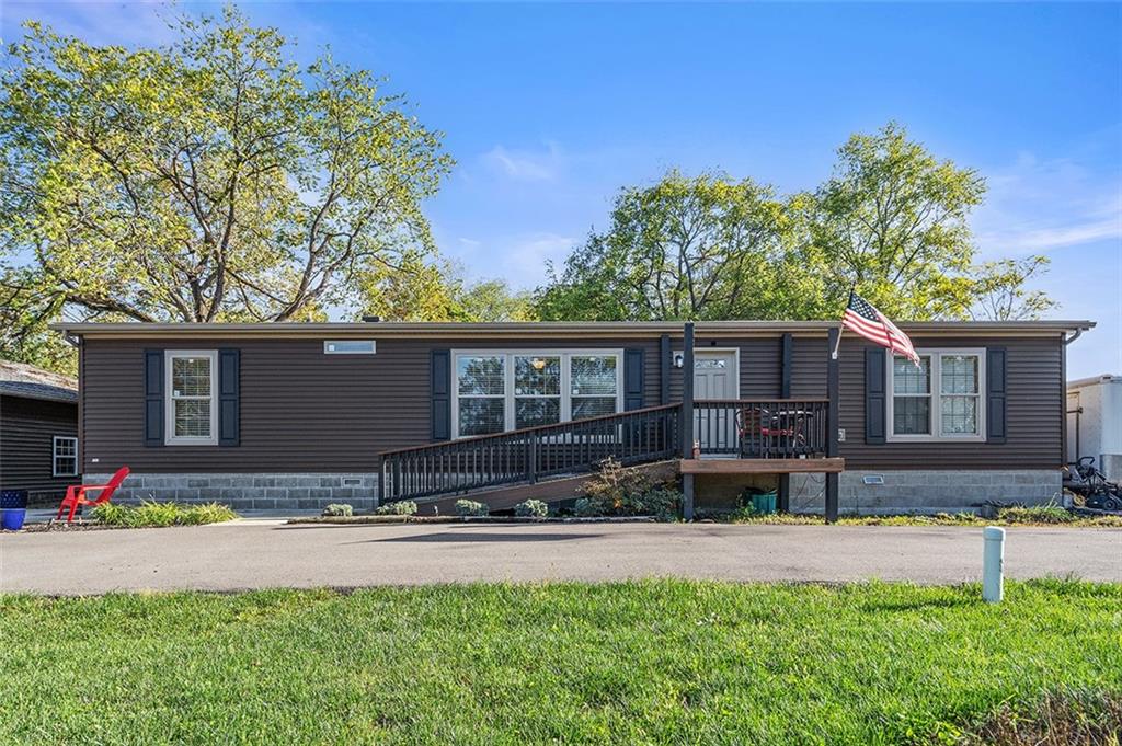 86 Eldersville Road Burgettstown, PA 15021 - Photo 3 of 50 a front view of a house with a yard