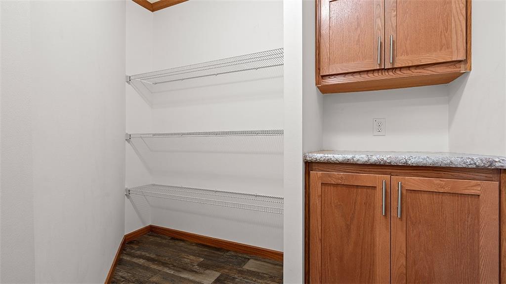 86 Eldersville Road Burgettstown, PA 15021 - Photo 35 of 50 a close view of closet