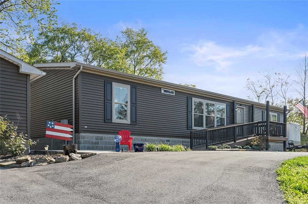 86 Eldersville Road Burgettstown, PA 15021 - Photo 49 of 50 a front view of a house with garage