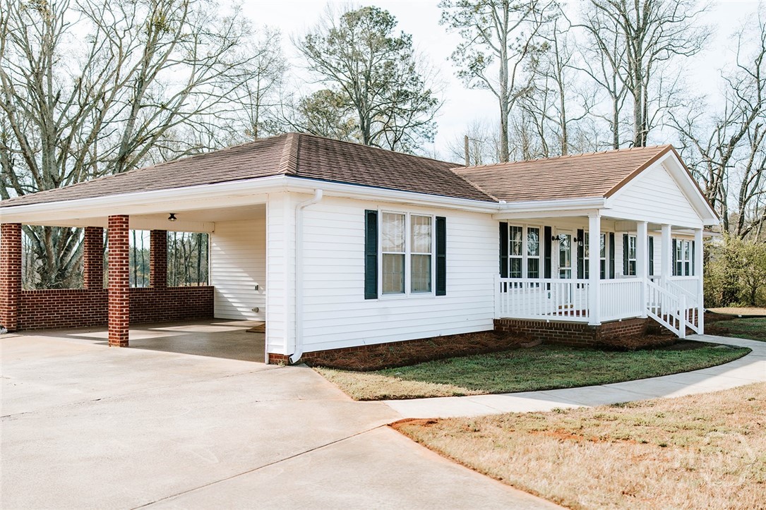674 Yancey Road Arnoldsville, GA 30619 - Photo 4 of 67