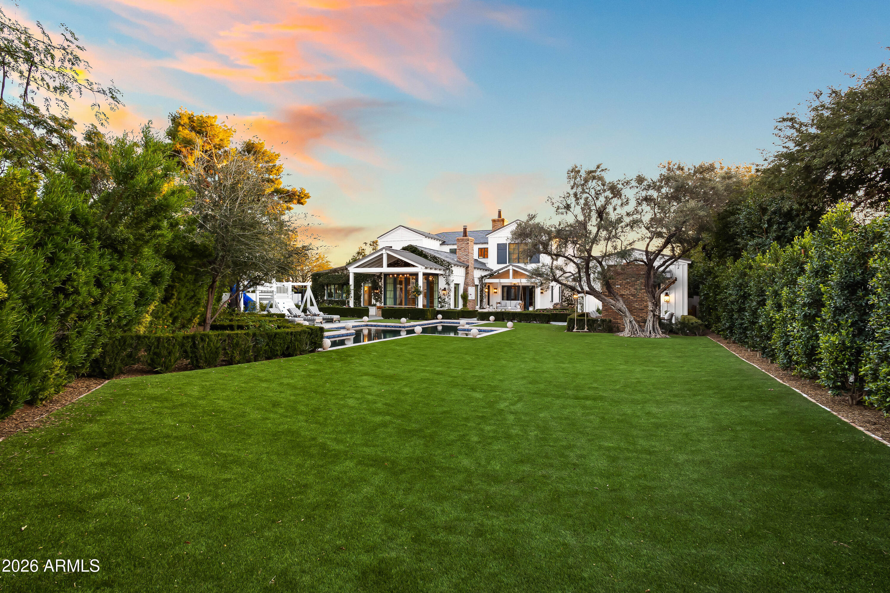 4716 North Dromedary Road Phoenix, AZ 85018 - Photo 40 of 52 twilight (5 of 7)