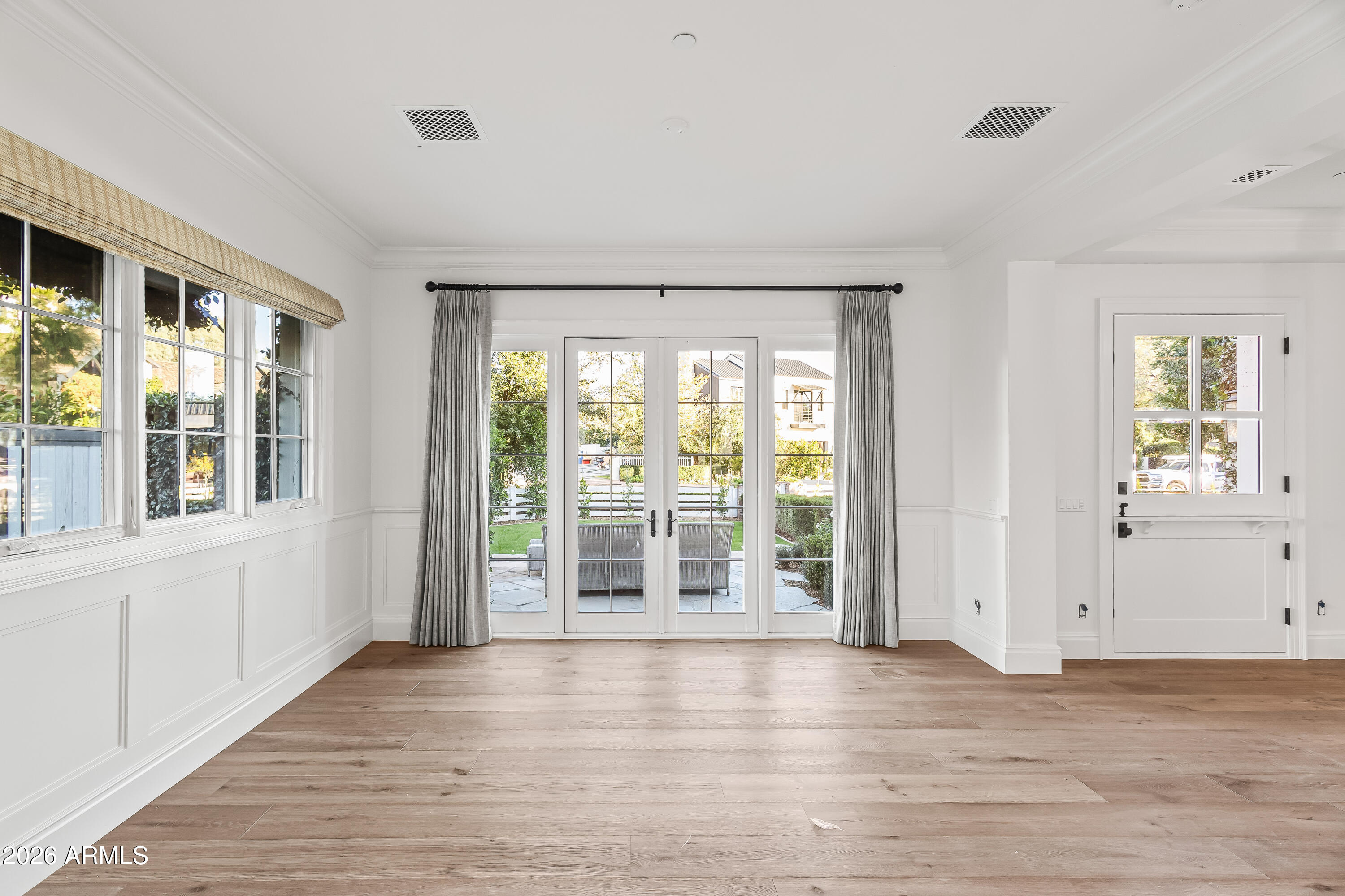 4716 North Dromedary Road Phoenix, AZ 85018 - Photo 9 of 52 untitled (21 of 59)