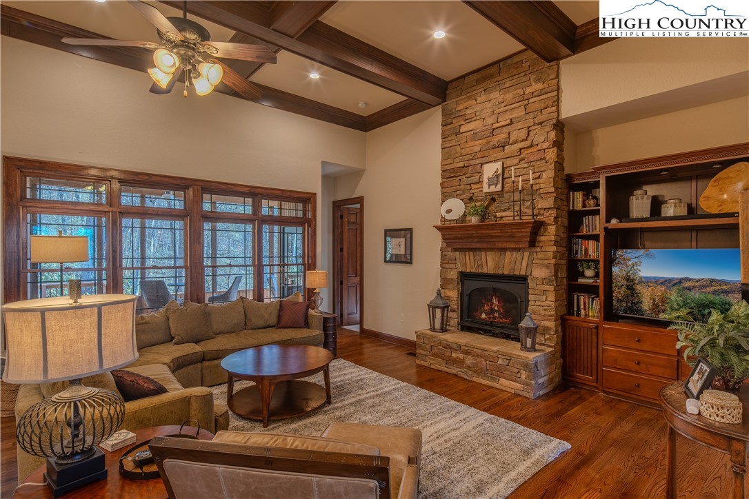 340 Farm Loop Road Banner Elk, NC 28604 - Photo 12 of 49 Gallery Image 12