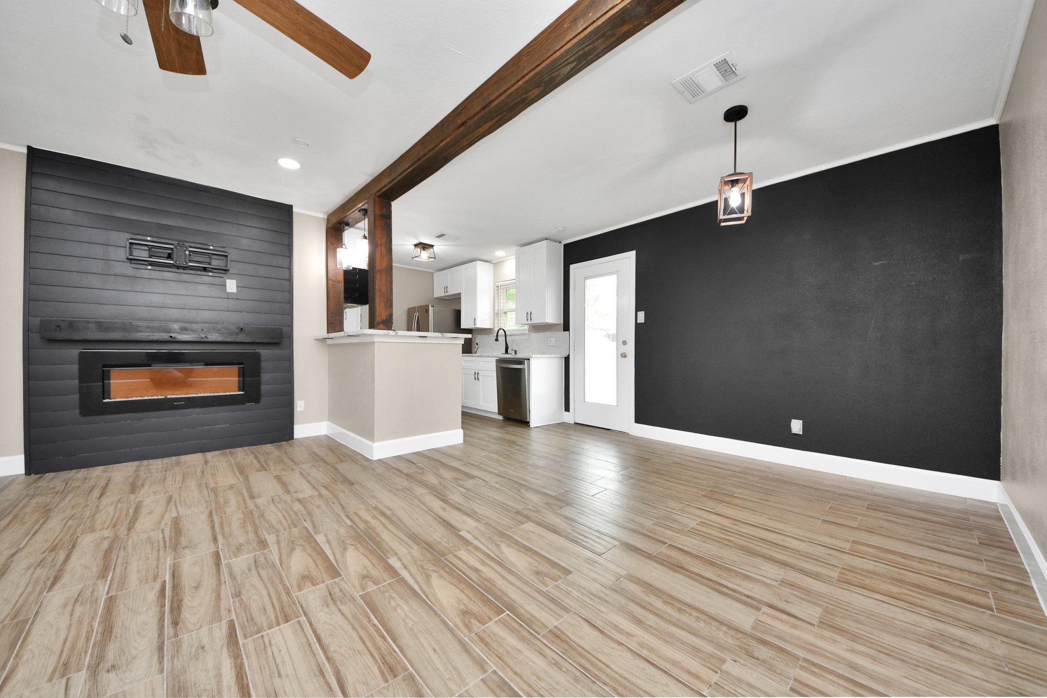 12733 7th Street Santa Fe, TX 77510 - Photo 5 of 37