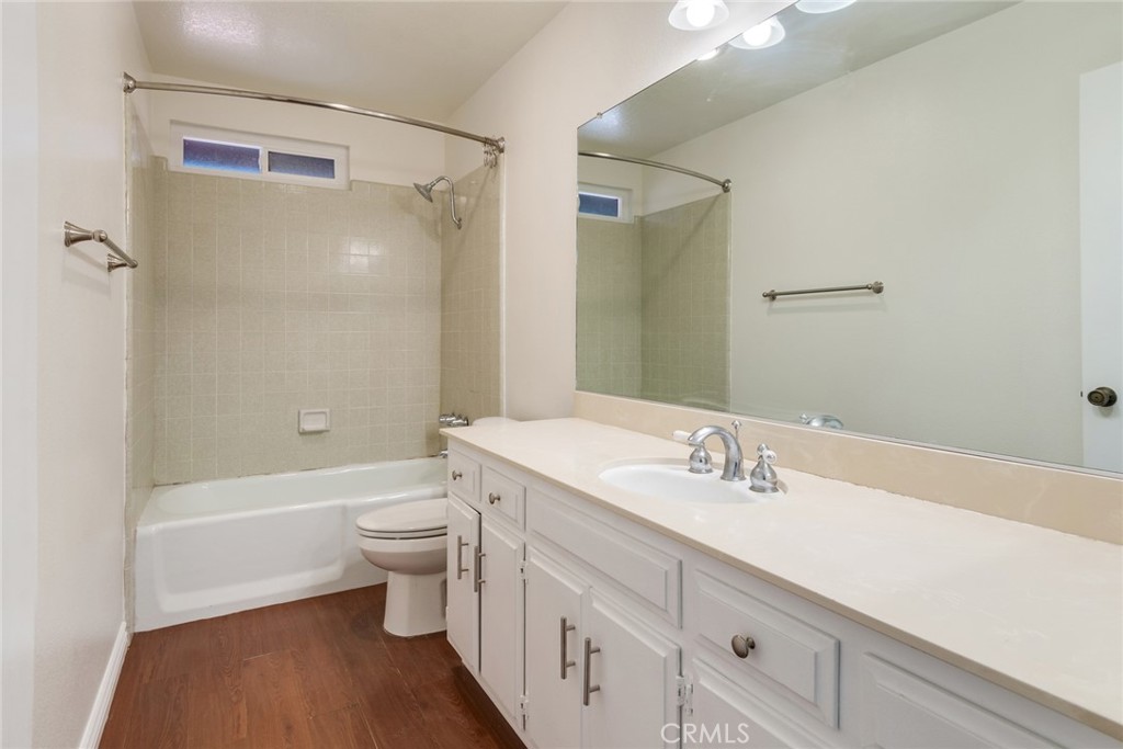 15750 Pounders Drive Riverside, CA 92504 - Photo 25 of 52 Hall Bathroom