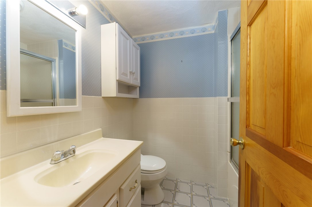 25 Clark Road Smithfield, RI 02917 - Photo 18 of 42