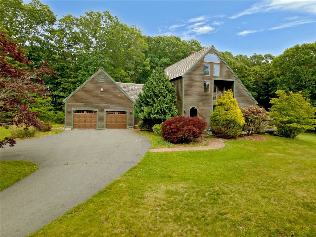 25 Clark Road Smithfield, RI 02917 - Photo 2 of 42