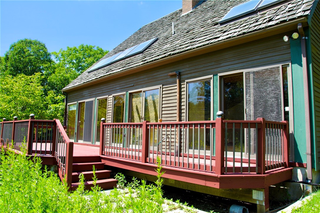 25 Clark Road Smithfield, RI 02917 - Photo 5 of 42