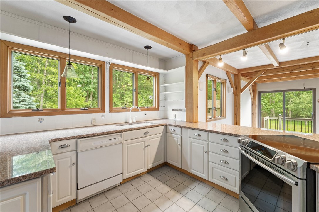 25 Clark Road Smithfield, RI 02917 - Photo 9 of 42