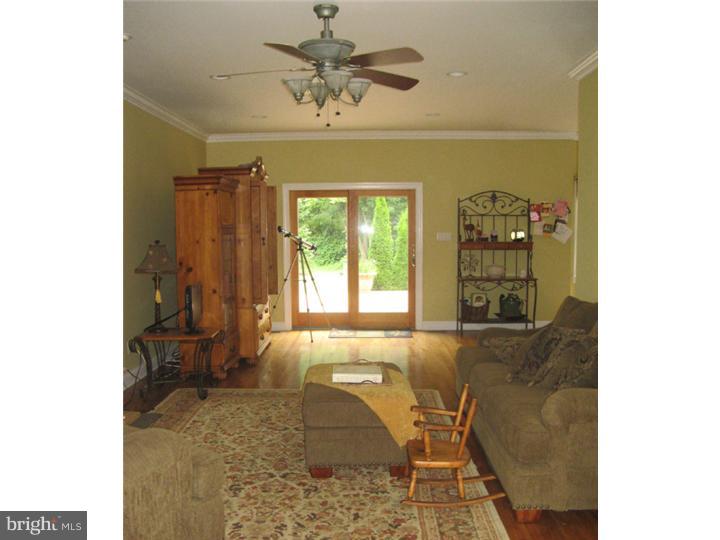 174 Durham Road Newtown, PA 18940 - Photo 7 of 25