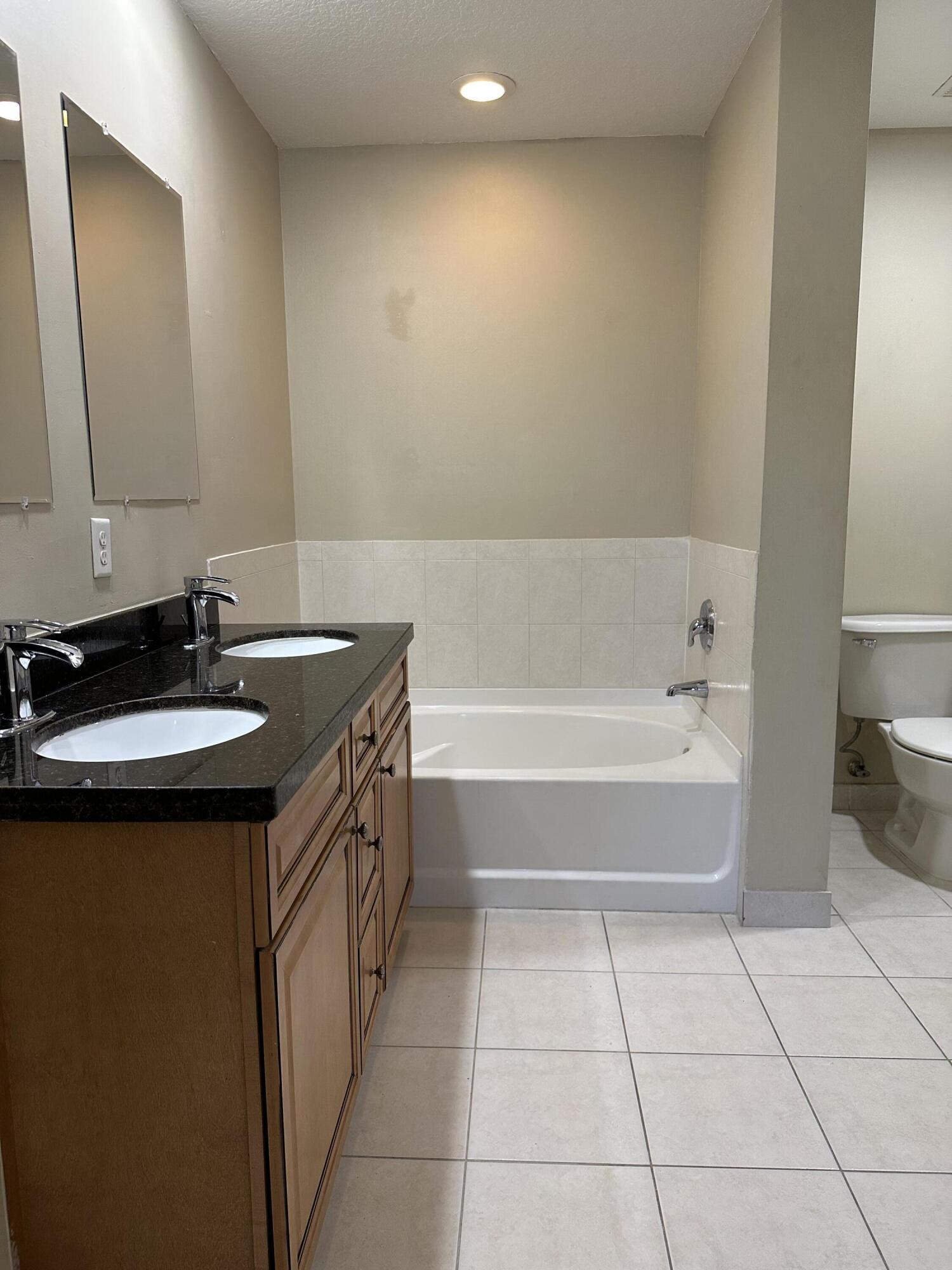 724 Southwest 1st Avenue Pompano Beach, FL 33060 - Photo 12 of 20 IMG_1642