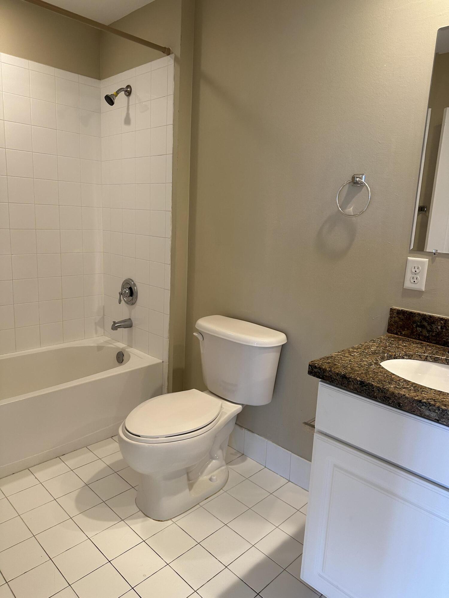 724 Southwest 1st Avenue Pompano Beach, FL 33060 - Photo 16 of 20 IMG_1651