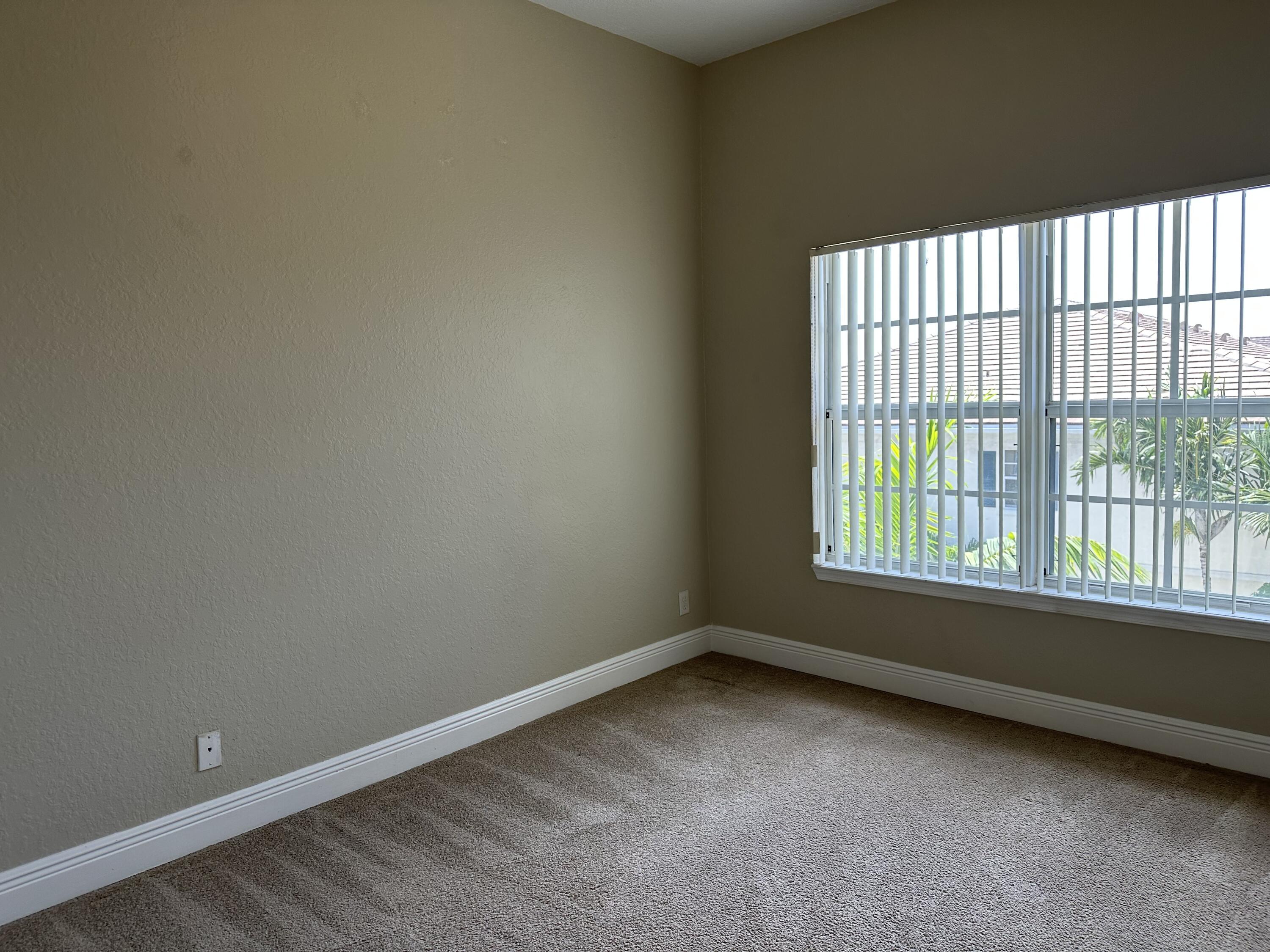 724 Southwest 1st Avenue Pompano Beach, FL 33060 - Photo 17 of 20 IMG_1654