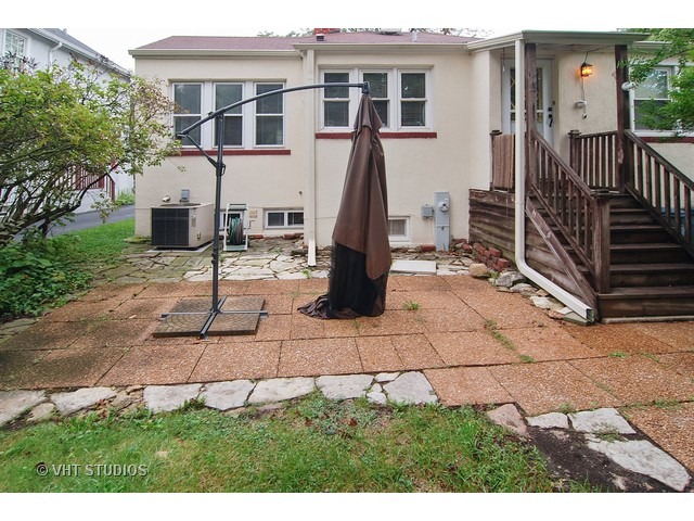 301 Northwood Road Riverside, IL 60546 - Photo 14 of 15