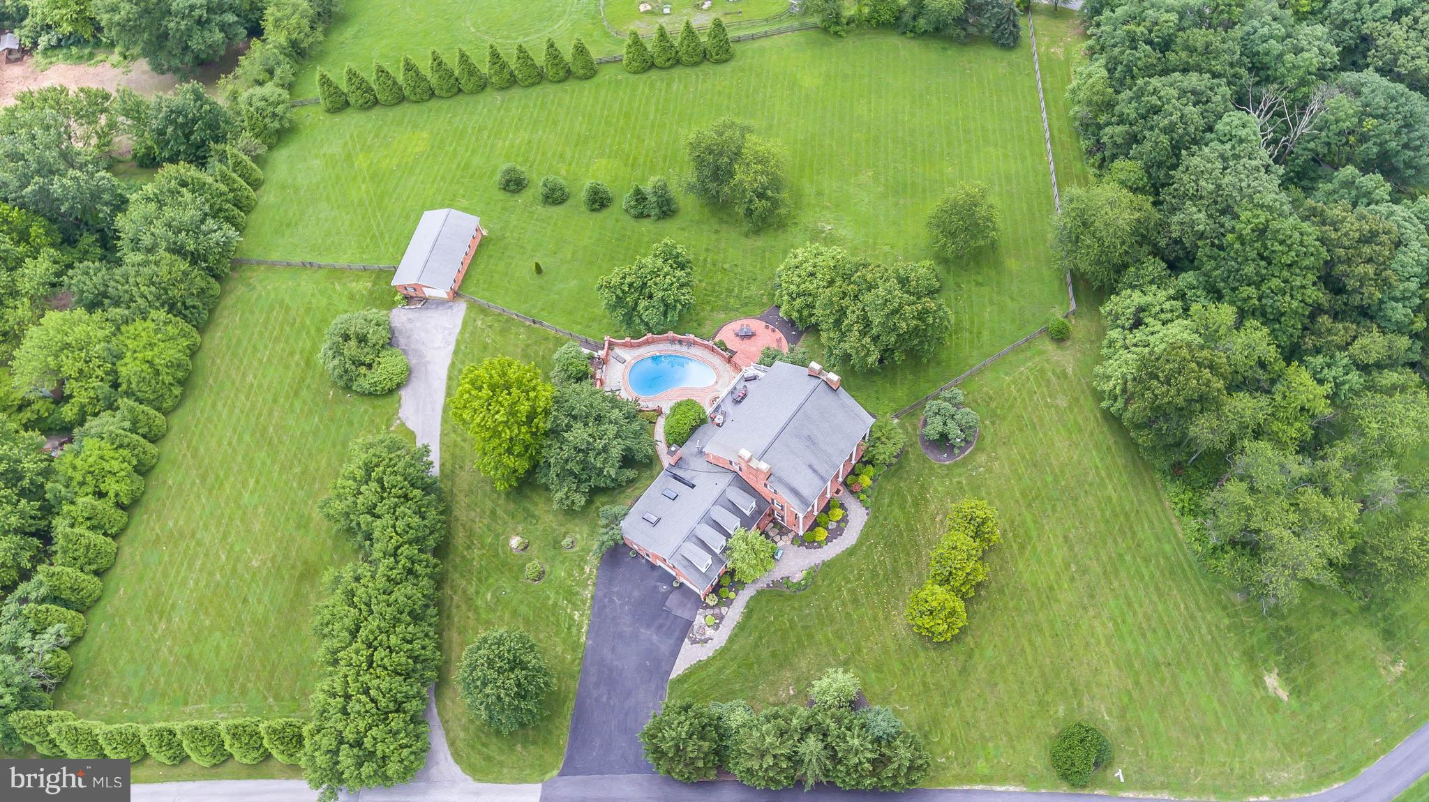 2311 Gillis Road Mount Airy, MD 21771 - Photo 2 of 30 Beautiful Landscaped