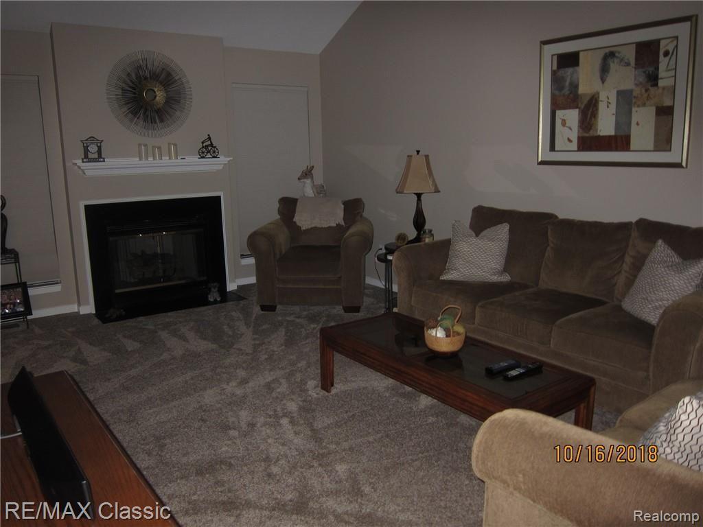 669 Camden Court, Unit 194 Rochester, MI 48307 - Photo 3 of 23