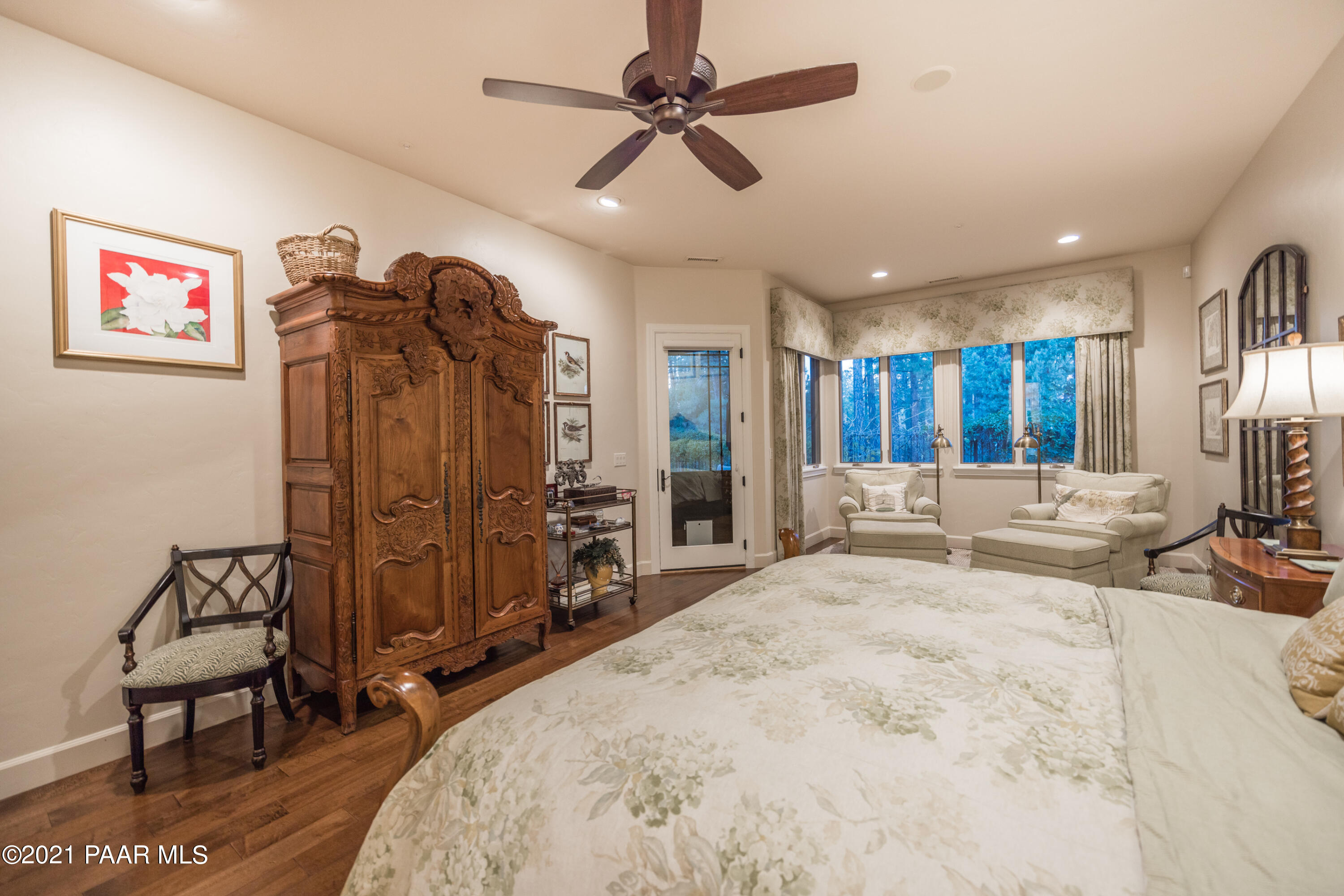 1682 Stable Rock Road Prescott, AZ 86303 - Photo 27 of 73 027_Master Bedroom